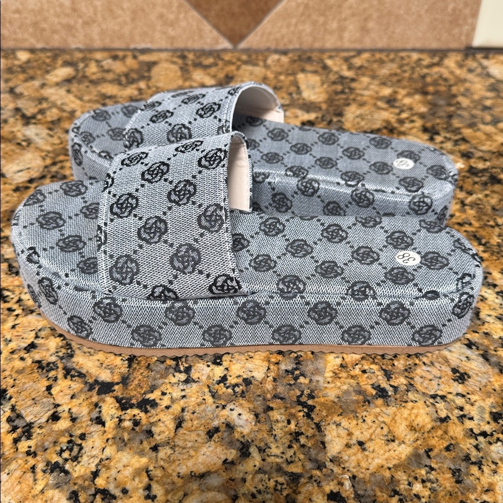 Gray Patterned Slide Sandals - image 2